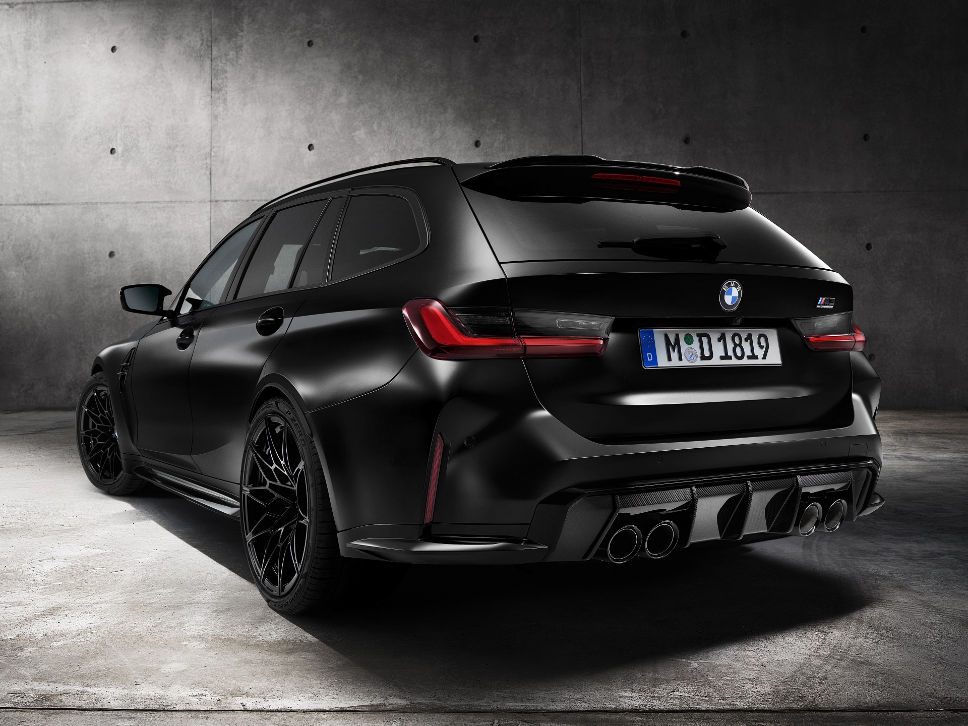Download 2023 BMW M3 Touring - Rear Three-Quarter HD Wallpaper 1920x1440 #152
