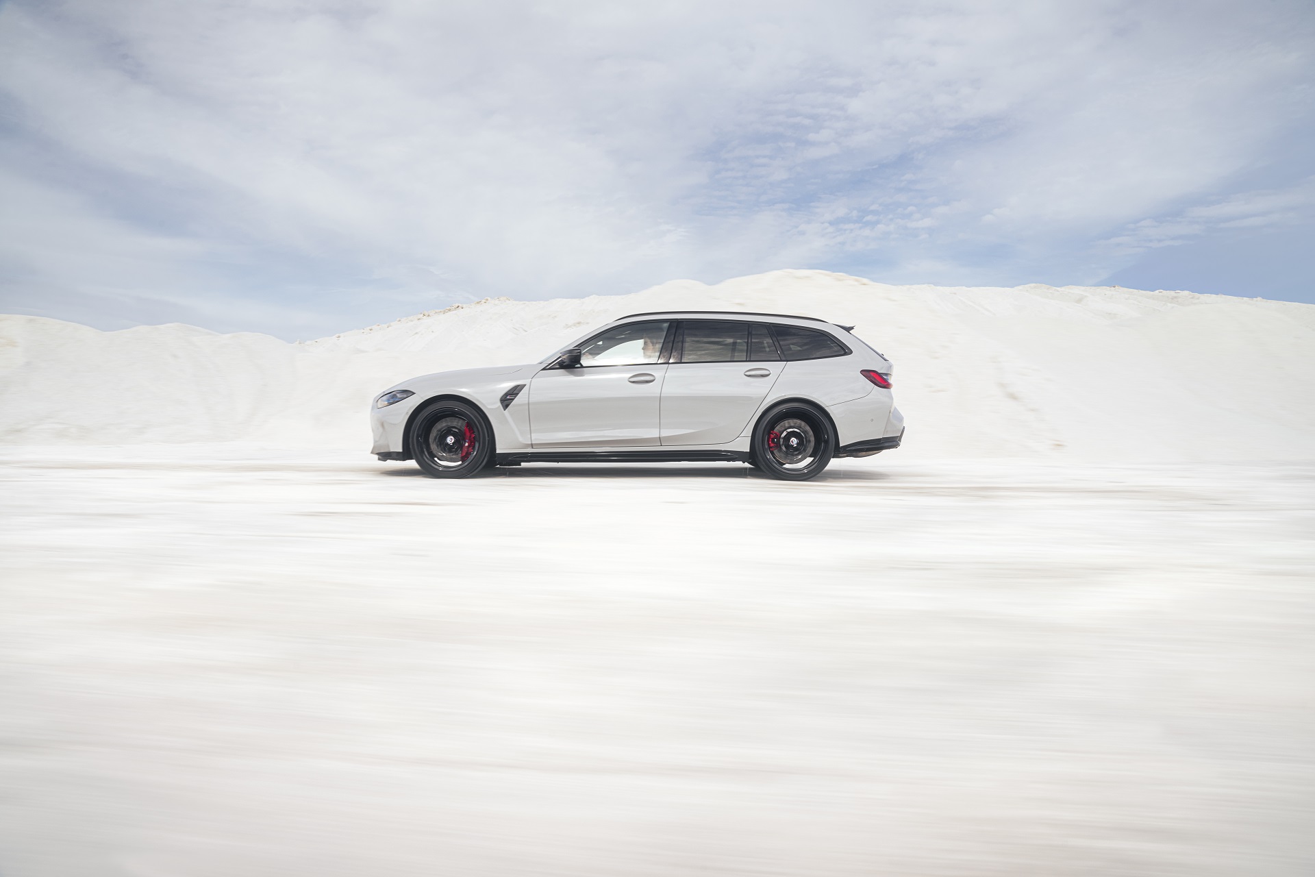 Download 2023 BMW M3 Touring - Side HD Wallpaper 1920x1280 #82