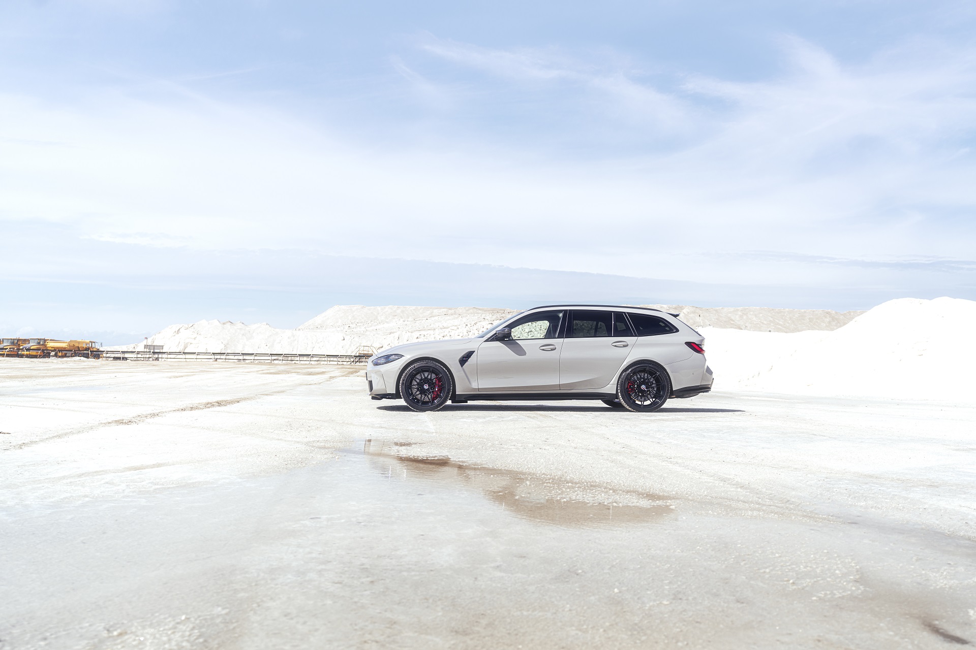 Download 2023 BMW M3 Touring - Side HD Wallpaper 1920x1280 #83