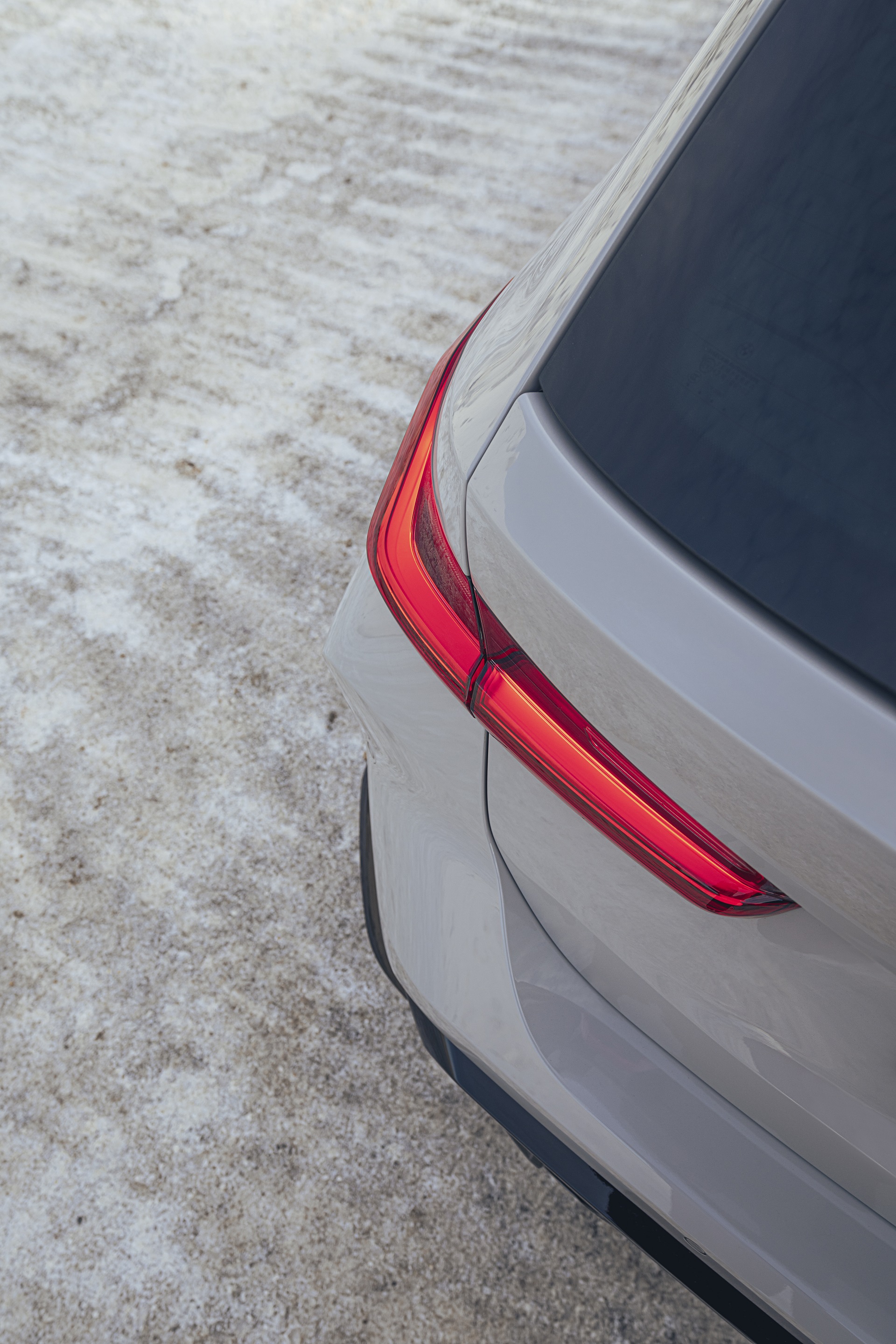 Download 2023 BMW M3 Touring - Tail Light HD Phone Wallpaper 1920x2880 #114