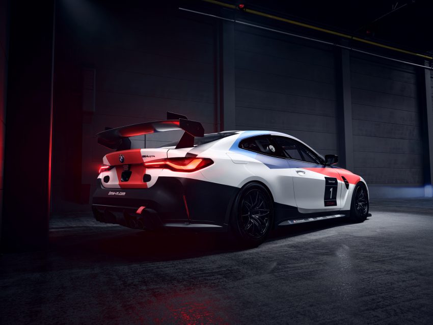 2023 BMW M4 GT4 - Rear Three-Quarter Wallpaper 850x638 #2