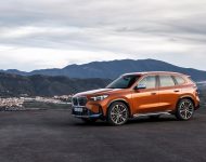 2023 BMW X1 xDrive23i - Front Three-Quarter Wallpaper 190x150