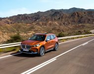 2023 BMW X1 xDrive23i - Front Three-Quarter Wallpaper 190x150