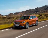 2023 BMW X1 xDrive23i - Front Three-Quarter Wallpaper 190x150
