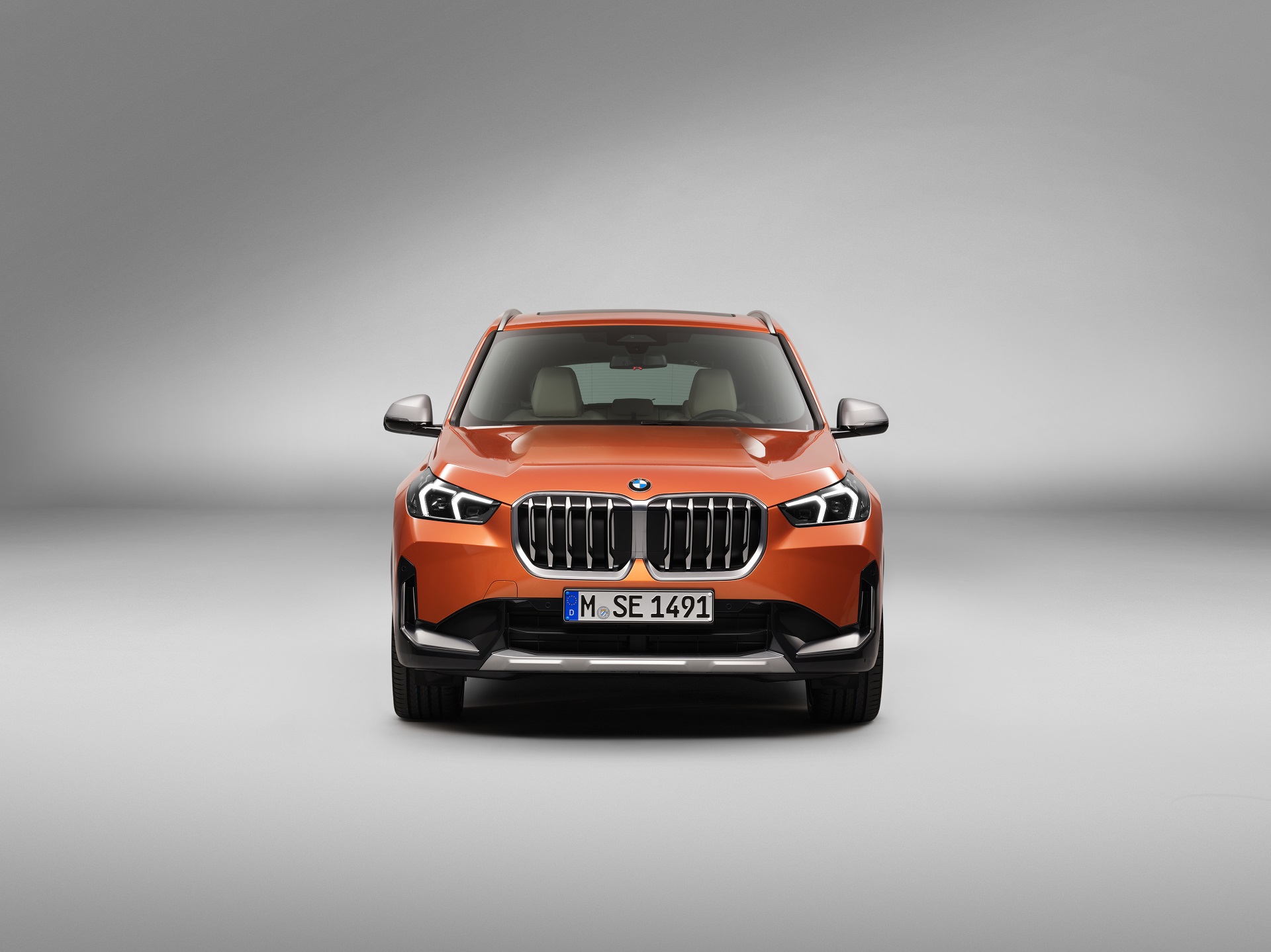 Download 2023 BMW X1 xDrive23i - Front HD Wallpaper 1920x1439 #56