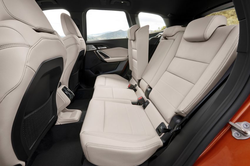 2023 BMW X1 xDrive23i - Interior, Rear Seats Wallpaper 850x567 #52