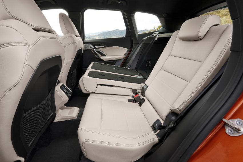 2023 BMW X1 xDrive23i - Interior, Rear Seats Wallpaper 850x567 #53