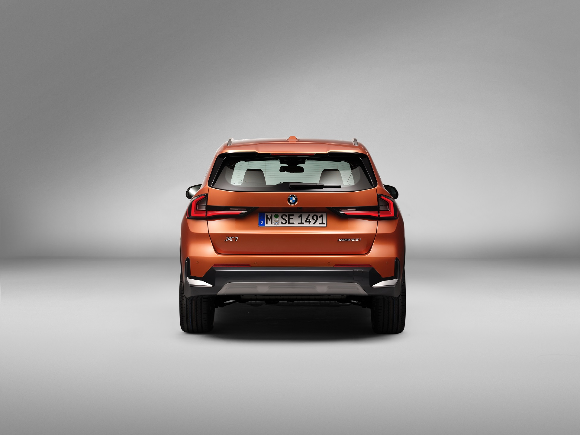 Download 2023 BMW X1 xDrive23i - Rear HD Wallpaper 1920x1439 #58