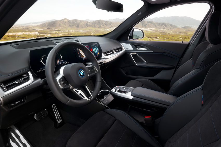 2023 BMW X1 xDrive30e - Interior Wallpaper 850x567 #25