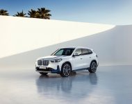2023 BMW iX1 xDrive30 - Front Three-Quarter Wallpaper 190x150