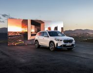 2023 BMW iX1 xDrive30 - Front Three-Quarter Wallpaper 190x150