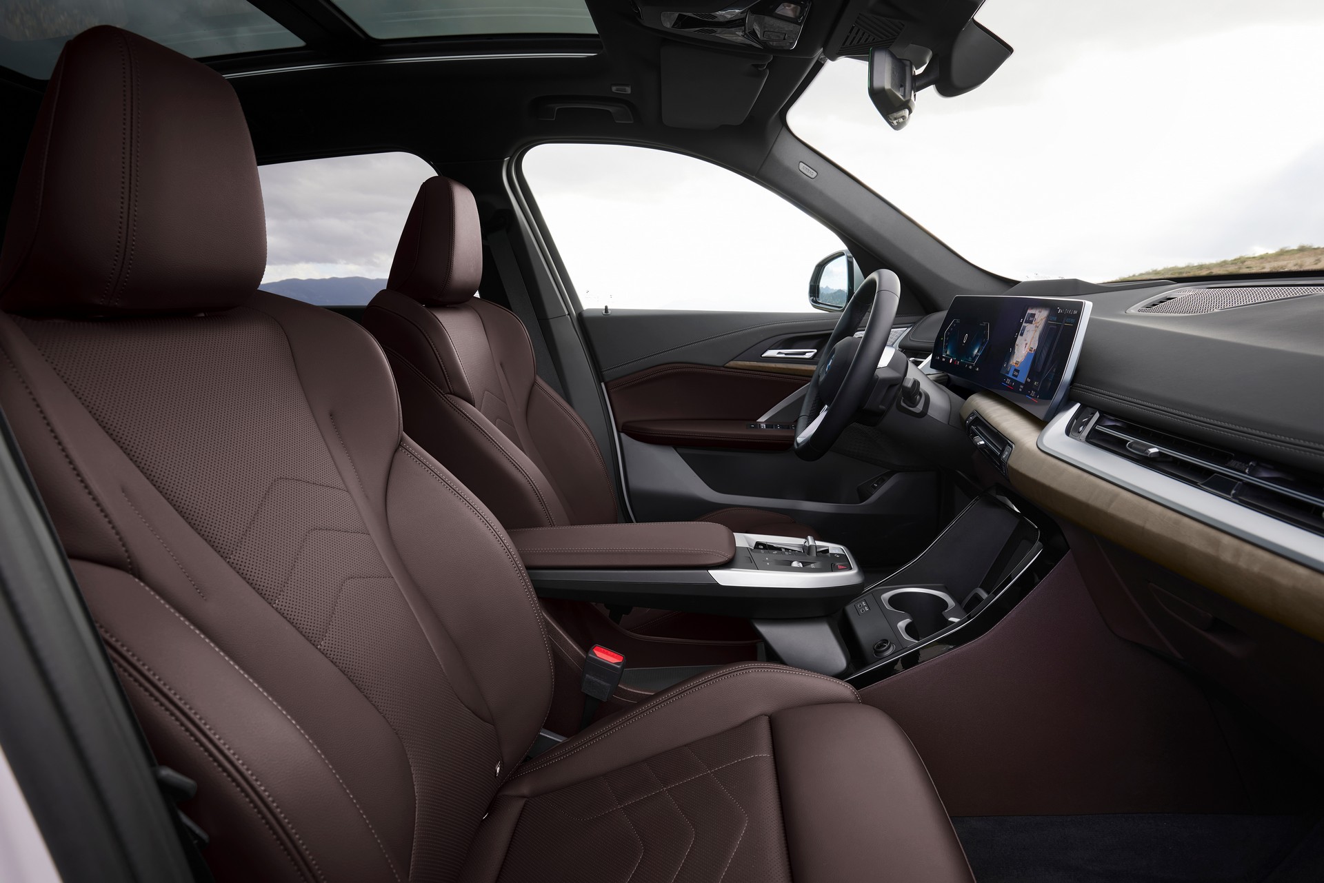 Download 2023 BMW iX1 xDrive30 - Interior HD Wallpaper 1920x1281 #70