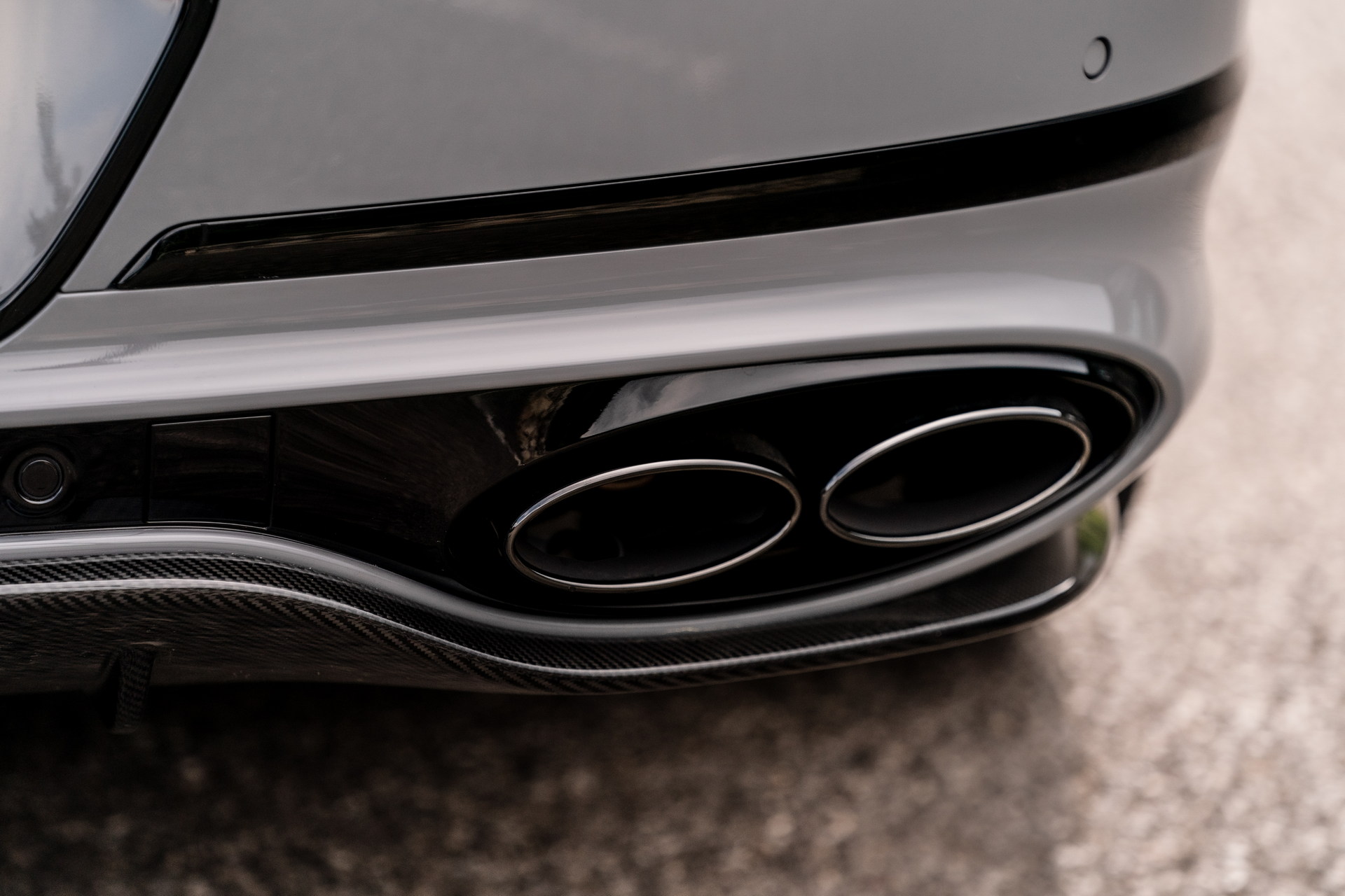 Download 2023 Bentley Continental GTC S - Exhaust HD Wallpaper 1920x1280 #10