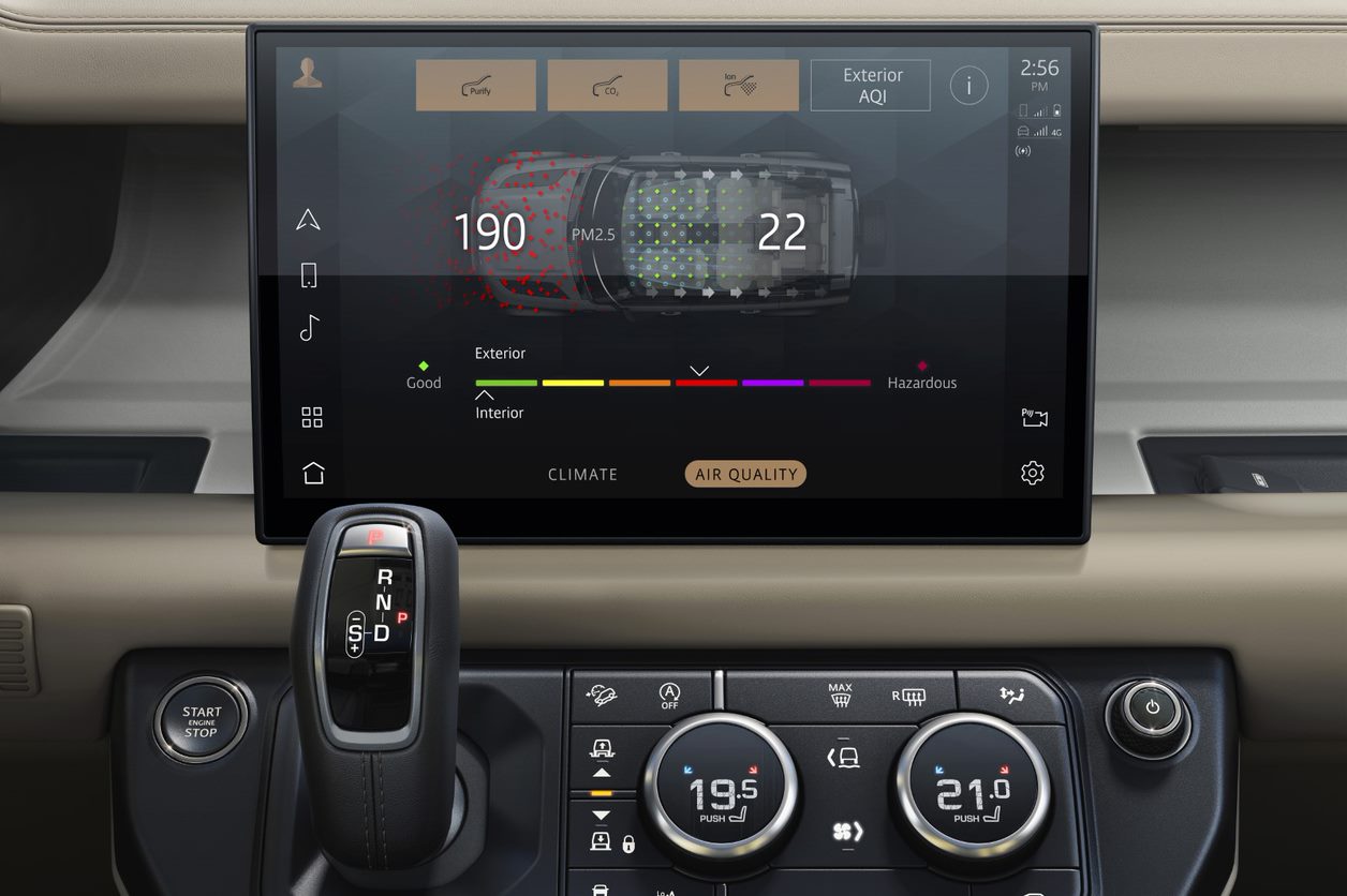 Download 2023 Land Rover Defender 130 - Central Console HD Wallpaper 1256x836 #30