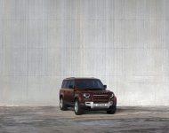 2023 Land Rover Defender 130 - Front Three-Quarter Wallpaper 190x150