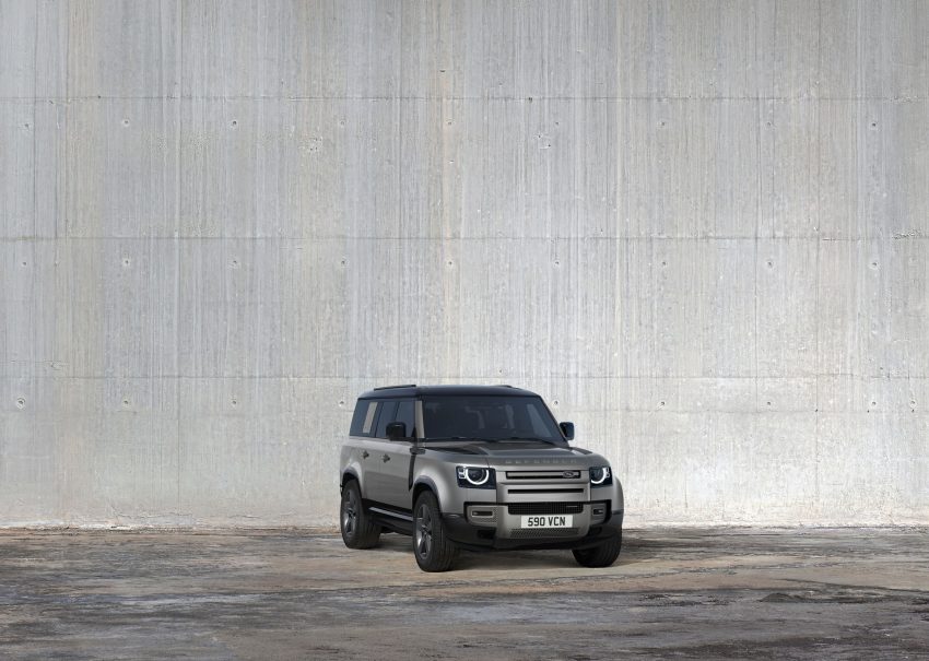 2023 Land Rover Defender 130 - Front Three-Quarter Wallpaper 850x605 #20