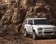 2023 Land Rover Defender 130 - Front Three-Quarter Wallpaper 190x150