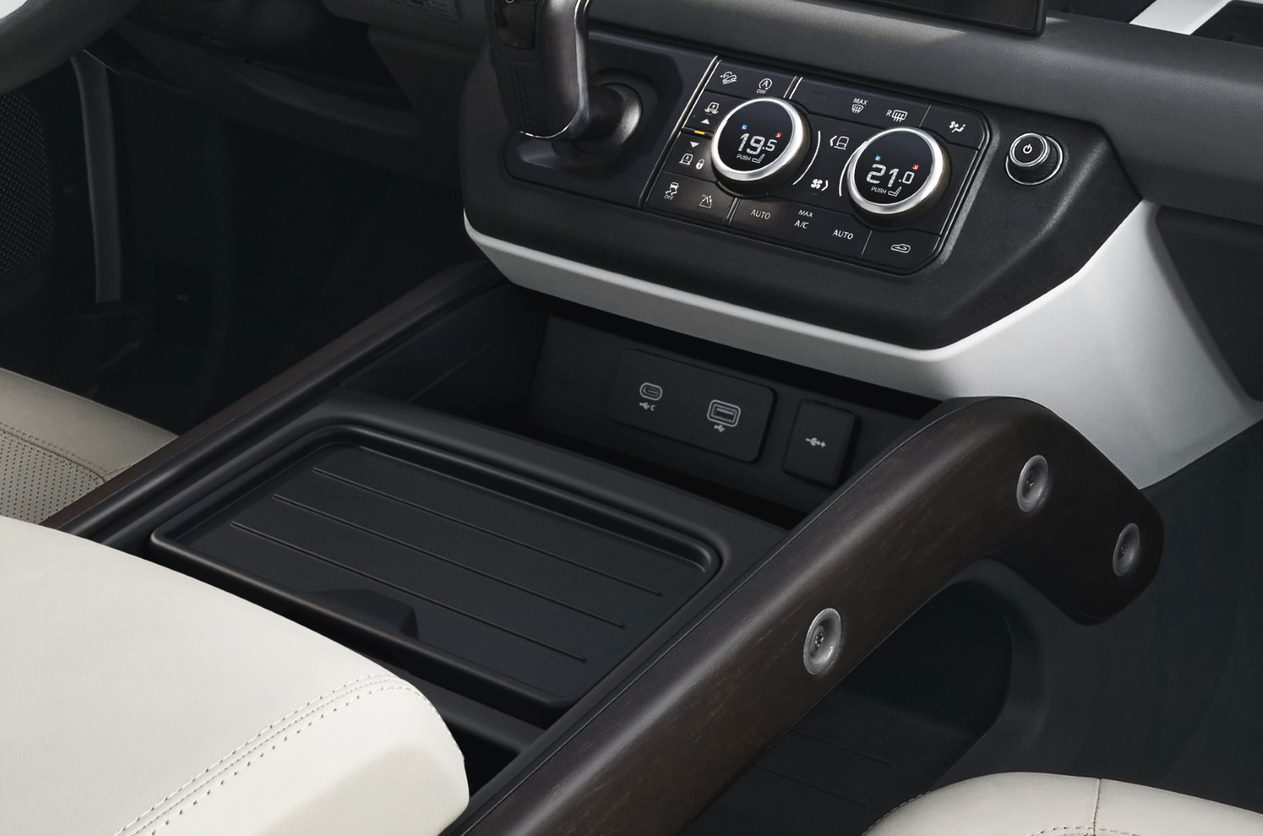 Download 2023 Land Rover Defender 130 - Interior, Detail HD Wallpaper 1263x836 #35