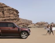 2023 Land Rover Defender 130 - Side Wallpaper 190x150