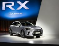 2023 Lexus RX 450h+ - Front Three-Quarter Wallpaper 190x150