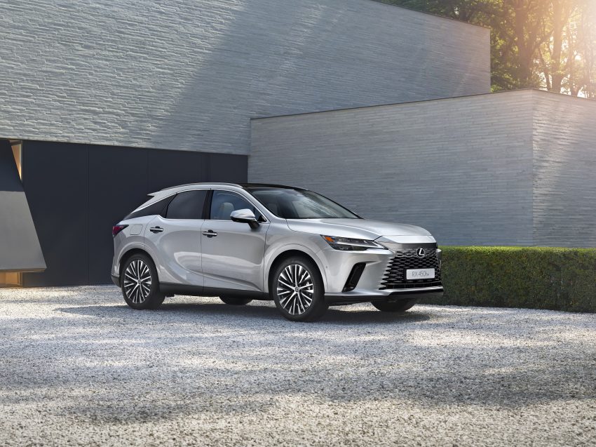 2023 Lexus RX 450h+ - Front Three-Quarter Wallpaper 850x637 #2
