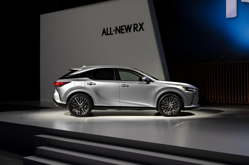 2023 Lexus RX 450h+ - Side Wallpaper 850x566 #14
