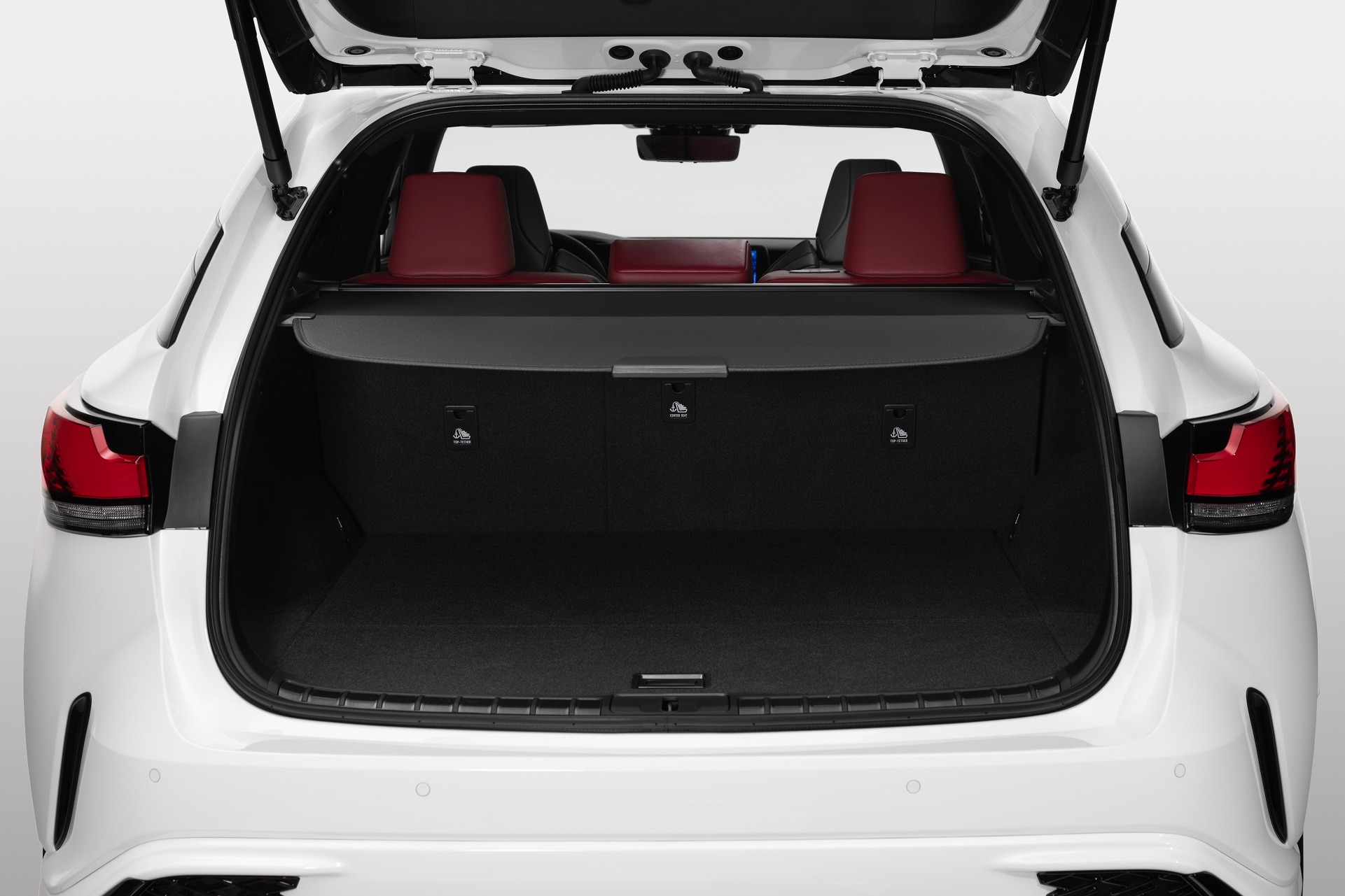 Download 2023 Lexus RX 500h F Sport - Trunk HD Wallpaper 1921x1281 #39