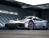 2023 Mercedes-AMG ONE - Front Three-Quarter Wallpaper 190x150