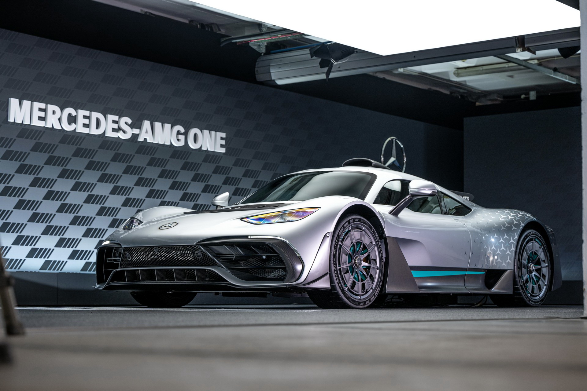 Download 2023 Mercedes-AMG ONE - Front Three-Quarter HD Wallpaper 1920x1280 #25