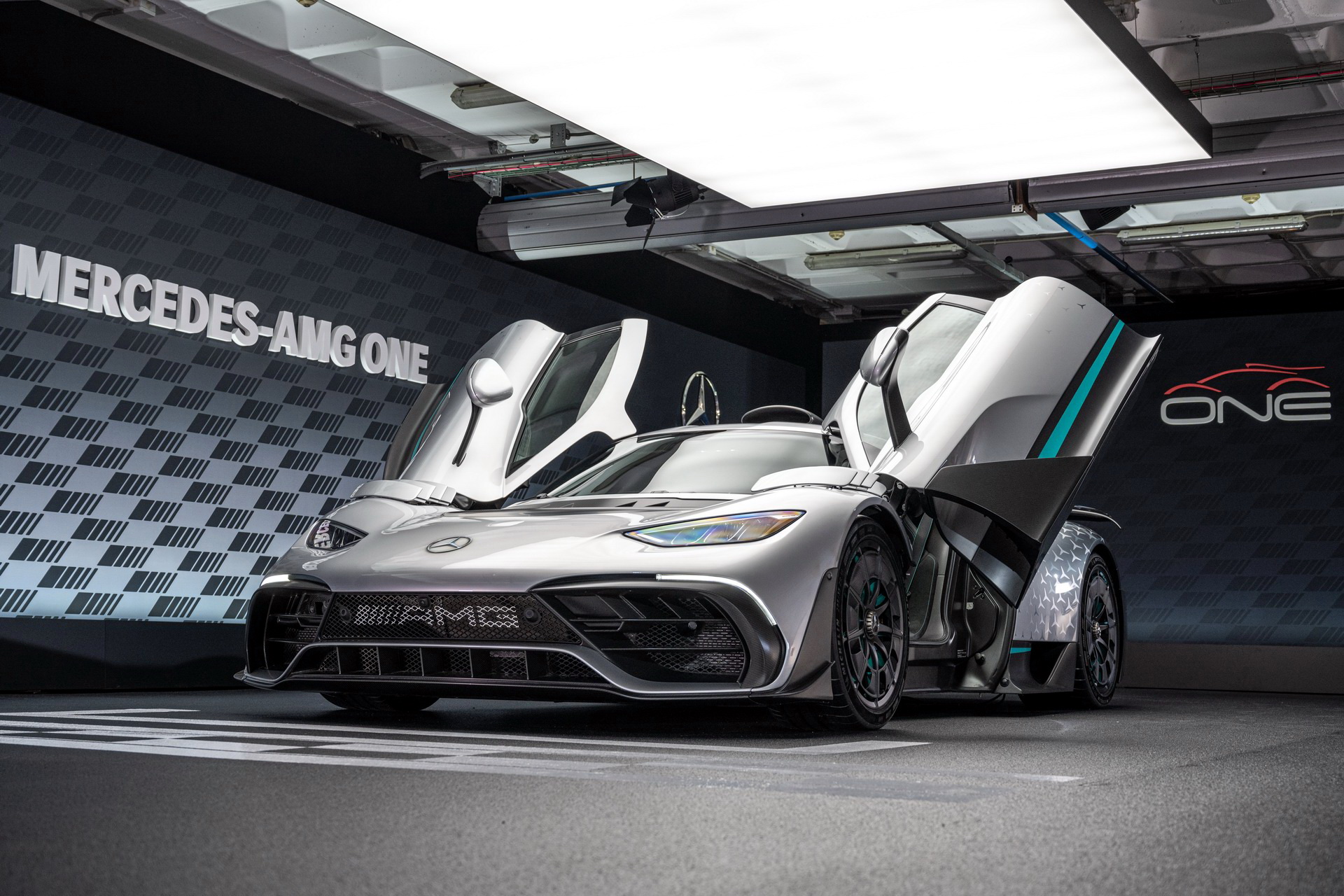 Download 2023 Mercedes-AMG ONE - Front Three-Quarter HD Wallpaper 1920x1280 #37