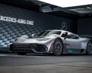 2023 Mercedes-AMG ONE - Front Three-Quarter Wallpaper 190x150