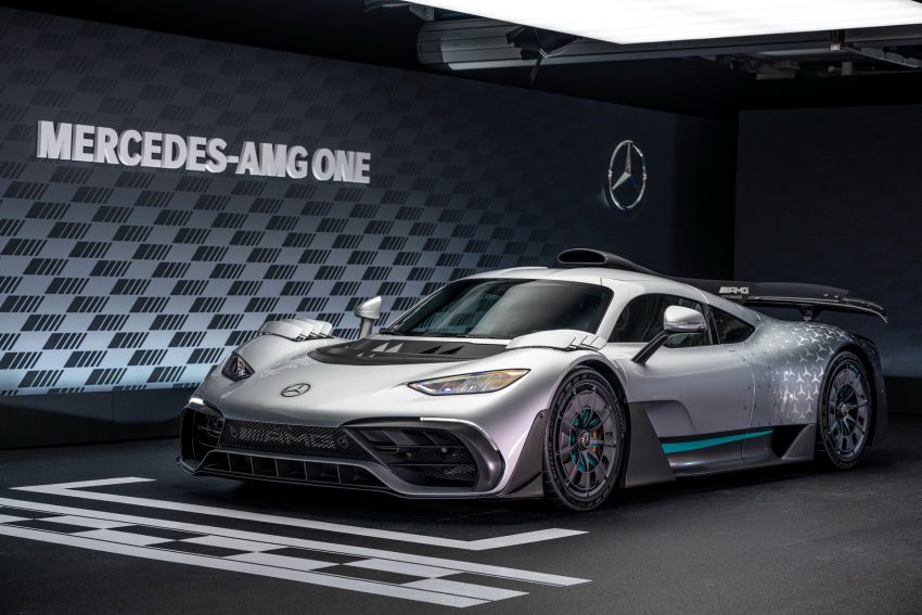 2023 Mercedes-AMG ONE - Front Three-Quarter Wallpaper 850x567 #27
