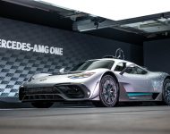 2023 Mercedes-AMG ONE - Front Three-Quarter Wallpaper 190x150