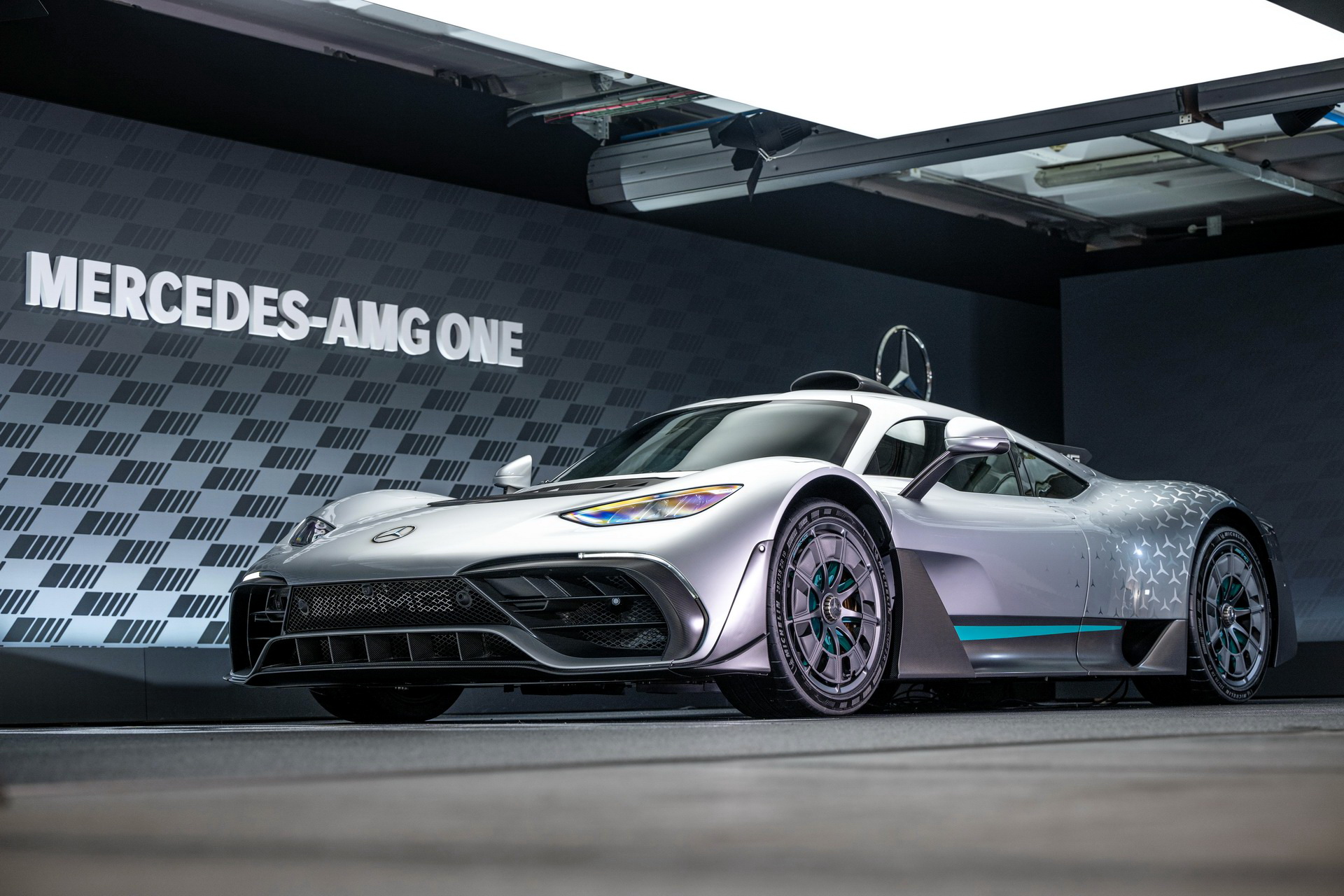 Download 2023 Mercedes-AMG ONE - Front Three-Quarter HD Wallpaper 1920x1280 #41