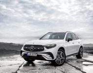 2023 Mercedes-Benz GLC - Front Three-Quarter Wallpaper 190x150