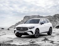 2023 Mercedes-Benz GLC - Front Three-Quarter Wallpaper 190x150