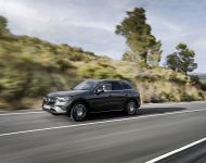 2023 Mercedes-Benz GLC - Front Three-Quarter Wallpaper 190x150