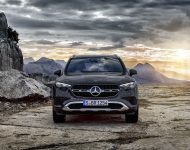 2023 Mercedes-Benz GLC - Front Wallpaper 190x150