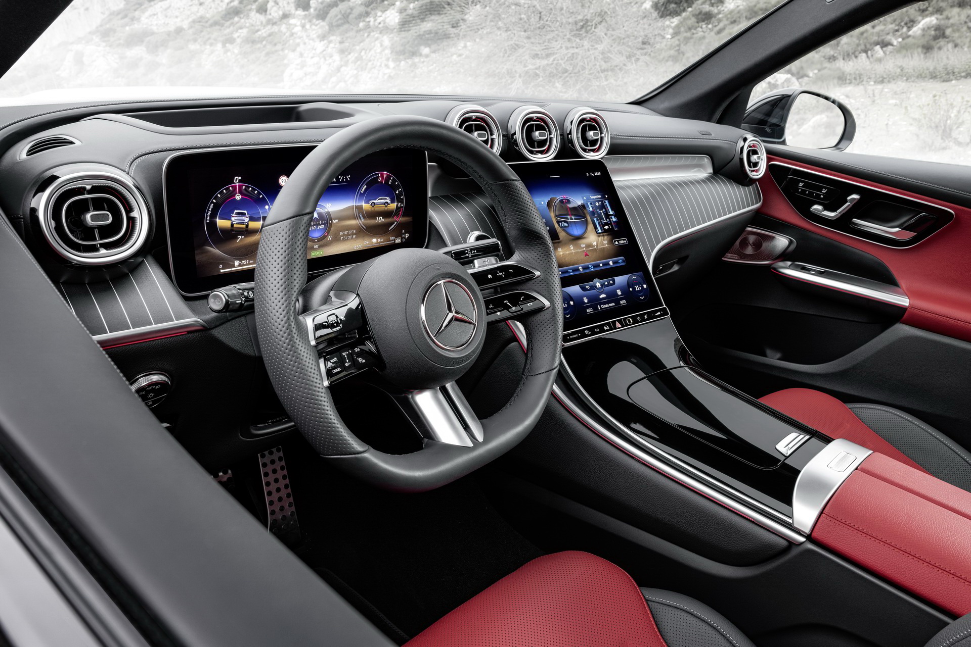 Download 2023 Mercedes-Benz GLC - Interior HD Wallpaper 1920x1281 #80