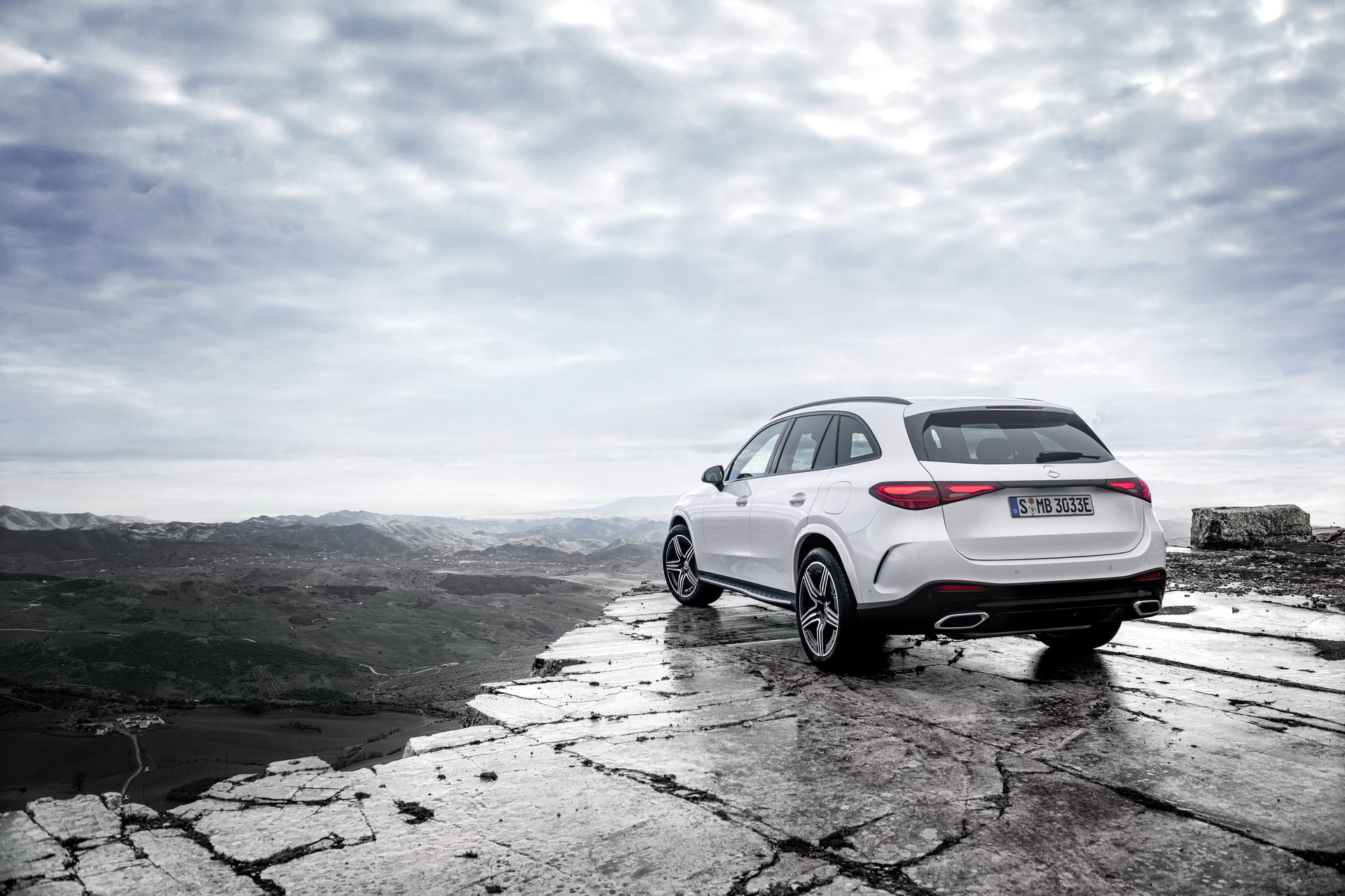 Download 2023 Mercedes-Benz GLC - Rear Three-Quarter HD Wallpaper 1920x1280 #59