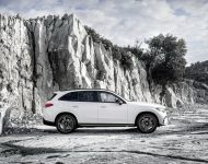 2023 Mercedes-Benz GLC - Side Wallpaper 190x150