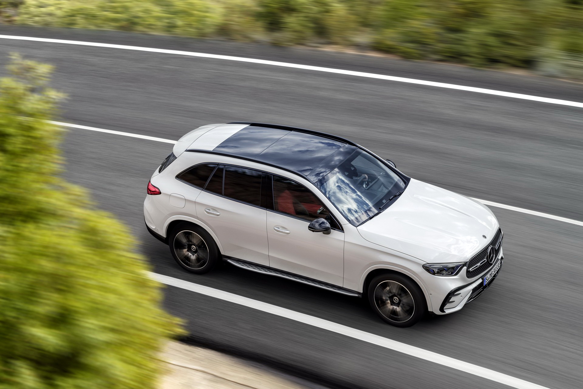 Download 2023 Mercedes-Benz GLC - Top HD Wallpaper 1920x1280 #37