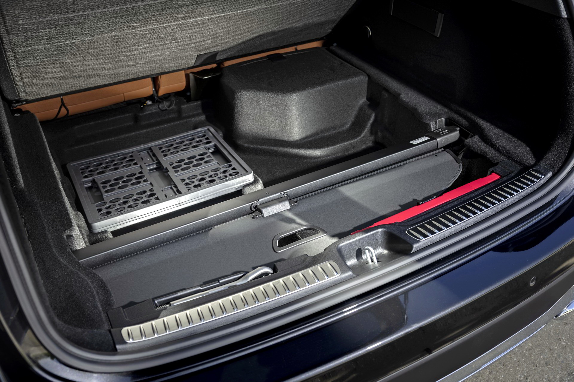 Download 2023 Mercedes-Benz GLC - Trunk HD Wallpaper 1920x1280 #91