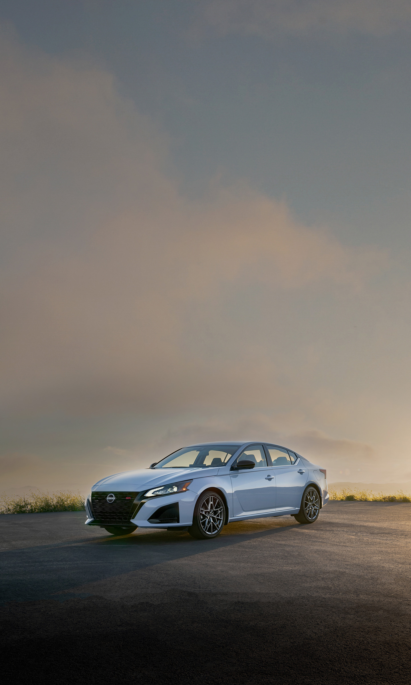 Download 2023 Nissan Altima SR - Front Three-Quarter HD Phone Wallpaper 1440x2400 #8