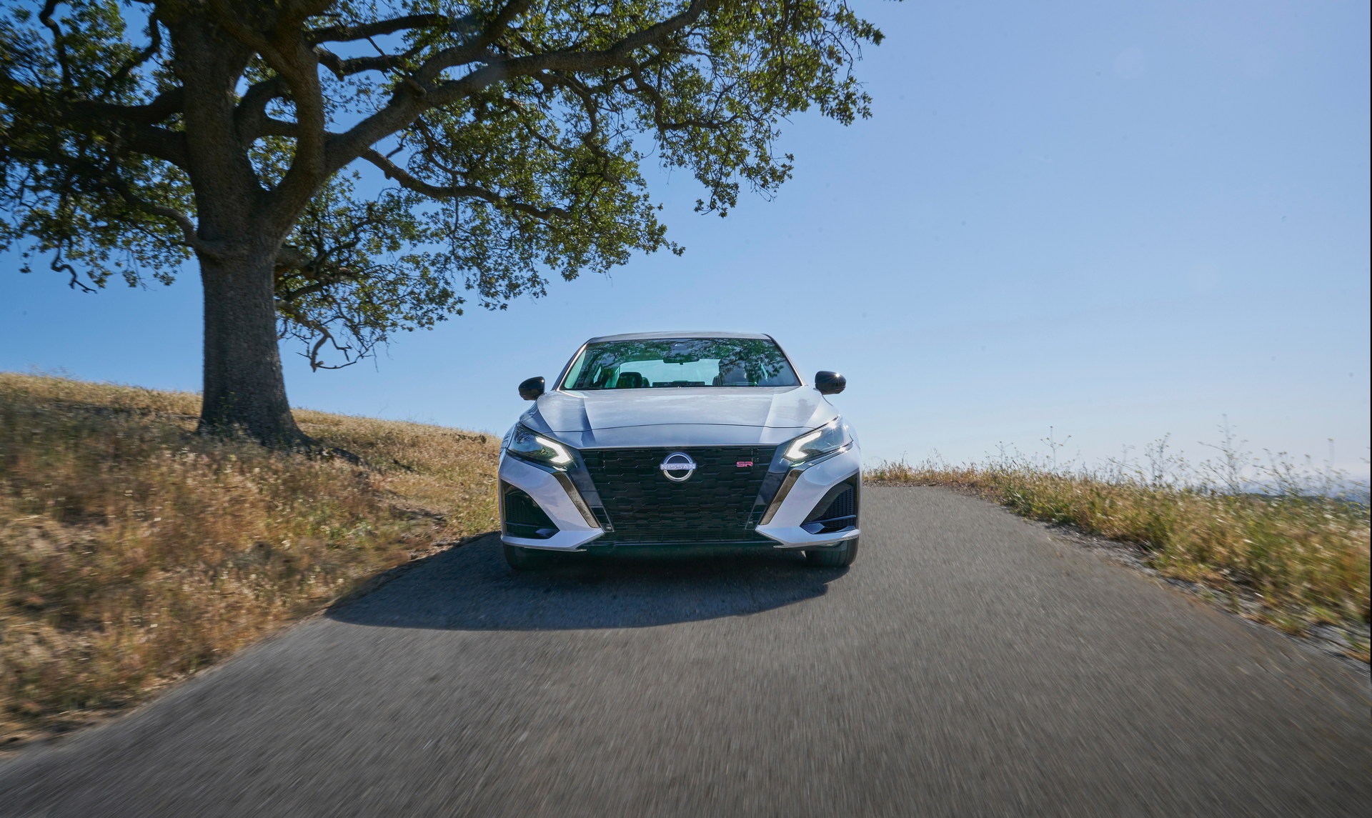 Download 2023 Nissan Altima SR - Front HD Wallpaper 1920x1145 #4