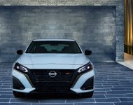 2023 Nissan Altima SR - Front Wallpaper 190x150