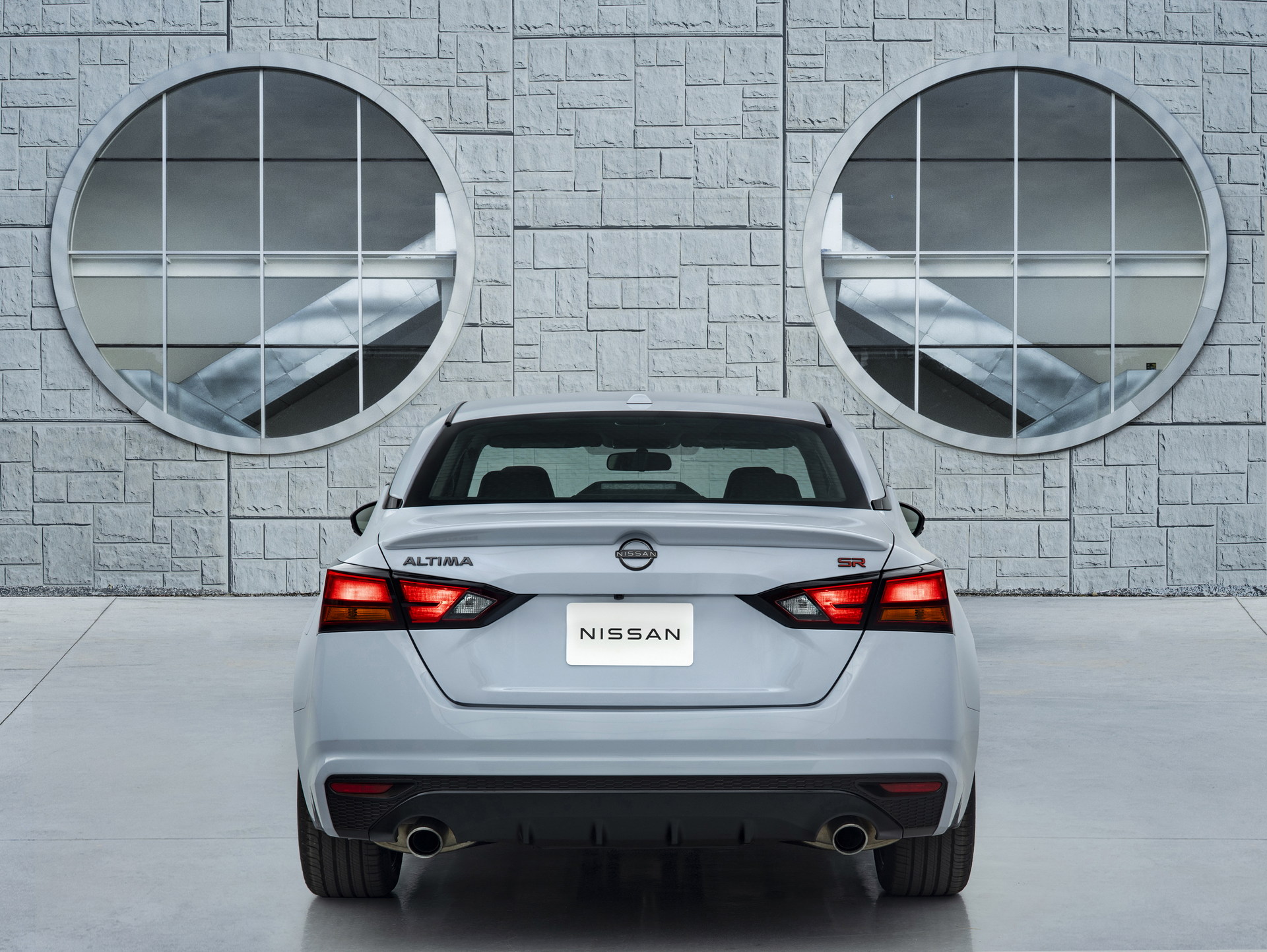Download 2023 Nissan Altima SR - Rear HD Wallpaper 1920x1443 #21