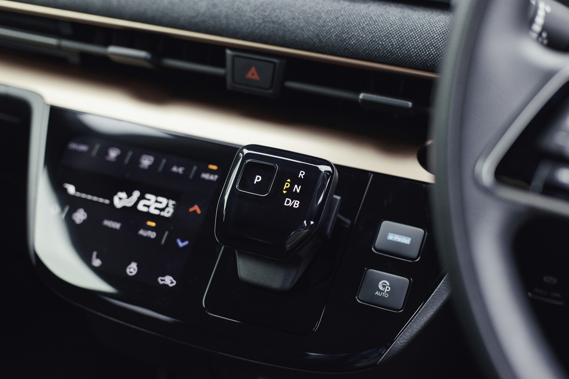 Download 2023 Nissan Sakura - Central Console HD Wallpaper 1920x1280 #52