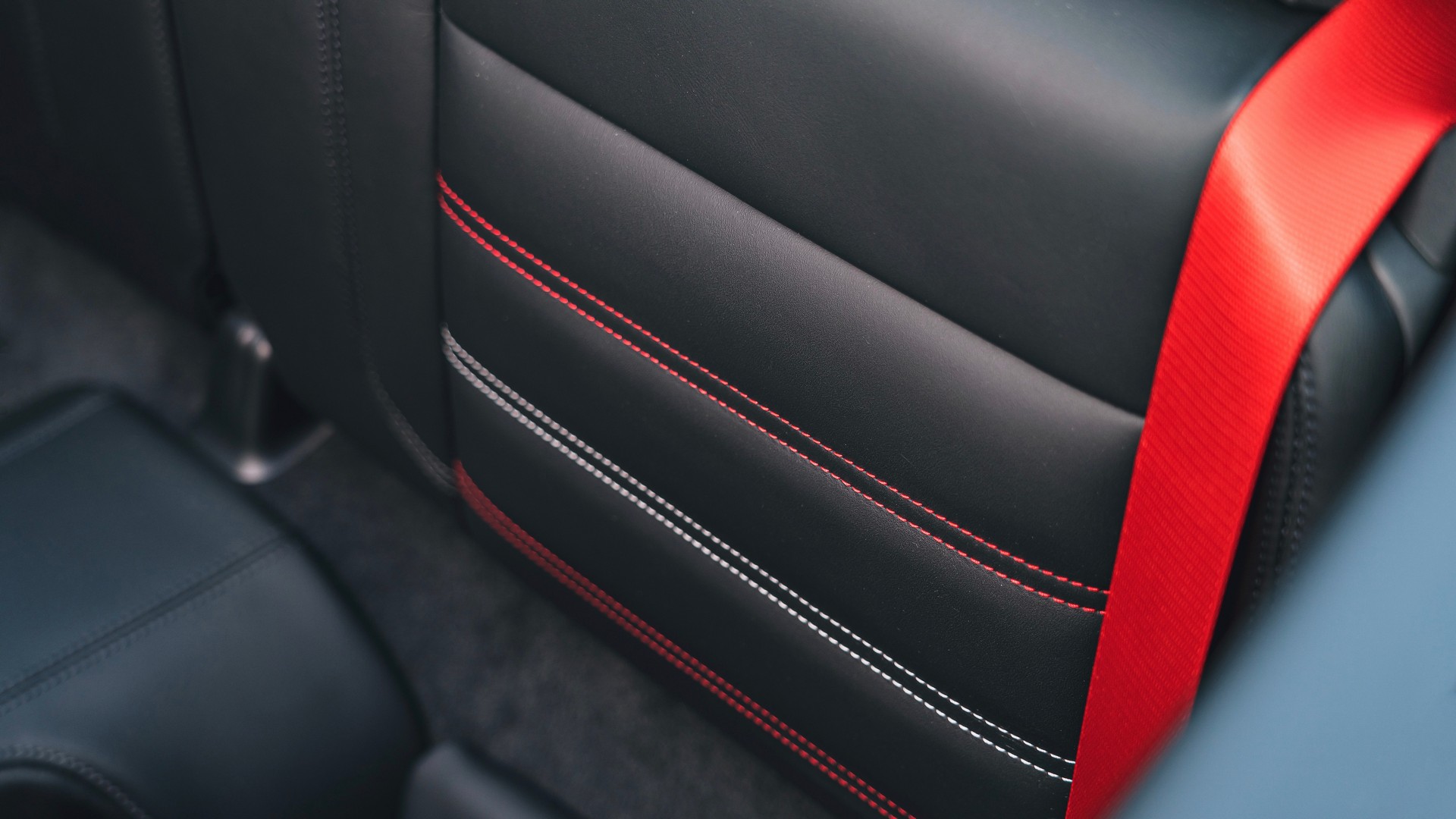 Download 2023 Porsche 911 Carrera GTS Cabriolet America - Interior, Seats HD Wallpaper 1920x1080 #28