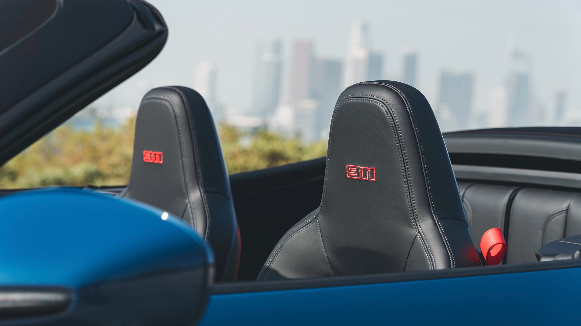 Download 2023 Porsche 911 Carrera GTS Cabriolet America - Interior, Seats HD Wallpaper 1920x1080 #8